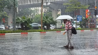 Thời tiết ngày 23/3: Vùng núi Bắc Bộ có mưa dông, Đông Nam Bộ có nơi nắng nóng