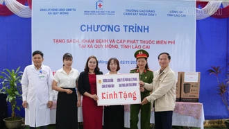 Khám bệnh, cấp phát thuốc miễn phí cho người dân xã Quy Mông