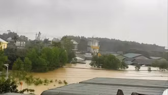 Thành phố Huế: Nhiều khu vực ở Phong Điền ngập sâu đến 5 m