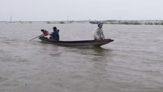 Lũ trên sông Hương, sông Bồ dâng cao, hàng nghìn ngôi nhà ở Huế bị ngập lụt