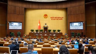 Tuần làm việc thứ 5, Kỳ họp thứ 10: Quốc hội thảo luận nhiều nghị quyết quan trọng về giáo dục, y tế, đất đai