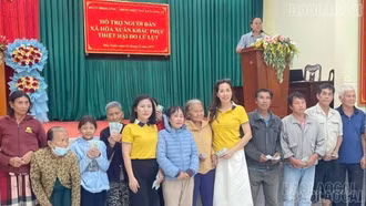 Đoàn thiện nguyện Lào Cai hỗ trợ người dân vùng lũ Đắk Lắk