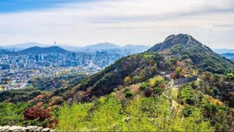 Leo núi trong thành phố - xu hướng du lịch hút khách ở Seoul