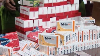 "Tuyên chiến" không khoan nhượng với thuốc giả, thực phẩm giả dịp Tết