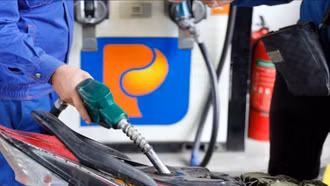 Giá xăng và dầu diesel đồng loạt giảm, RON95-III có giá mới là 20.542 đồng