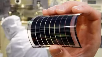 Nhật Bản đẩy mạnh đầu tư loại pin Mặt Trời siêu mỏng, có thể uốn cong