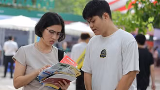 Thí sinh không phải tự quy đổi điểm tương đương trúng tuyển