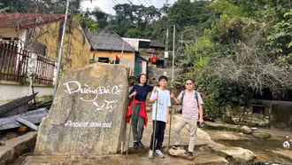 Y Tý thu hút du khách với vẻ đẹp mùa lúa chín