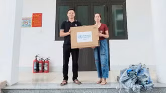 Các trung tâm y tế khu vực tiếp nhận trang thiết bị do Tổ chức Y tế Thế giới tài trợ