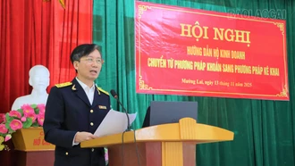 Mường Lai: Thuế cơ sở 9 hướng dẫn chuyển đổi hộ kinh doanh thuế khoán sang kê khai thuế