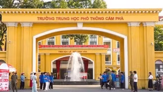 Vụ giám thị gợi ý "xem bài" ở Quảng Ninh: Vì sao bài thi của thí sinh vẫn được công nhận?