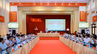 Thường trực Tỉnh ủy làm việc với Thường trực Đảng ủy 6 xã khu vực Lục Yên