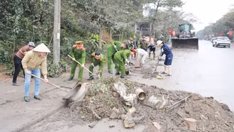 Gắn kết từ mô hình “Ngày cuối tuần cùng dân” ở xã Yên Bình