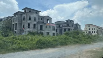 Dòng tiền rẻ chảy mạnh vào bất động sản: Cơ hội đầu tư hay tiềm ẩn rủi ro?