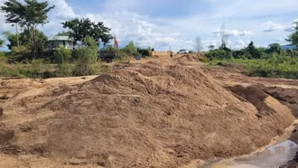 Vật liệu xây dựng tăng giá dồn gánh nặng lên các công trình