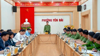 Giám đốc Công an tỉnh kiểm tra công tác chuẩn bị bầu cử tại một số xã, phường