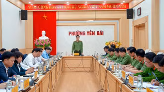 Giám đốc Công an tỉnh kiểm tra công tác chuẩn bị bầu cử tại một số xã, phường