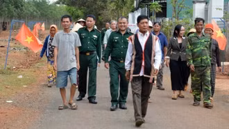 Tuyên truyền vận động đồng bào tôn giáo, dân tộc thiểu số tích cực tham gia bầu cử