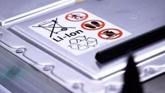 Mỹ cảnh báo nguy cơ cháy nổ do pin lithium trên các chuyến bay