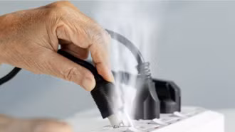 5 trường hợp tuyệt đối không dùng ổ cắm nối