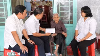 Hơn 5,88 triệu người đã nhận quà Tết của Đảng và Nhà nước