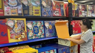 Thị trường giỏ quà Tết: Chú trọng tính thiết thực, giá mềm