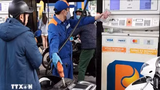 Giá xăng dầu đồng loạt tăng trở lại, xăng RON95-III có giá mới là 18.712 đồng