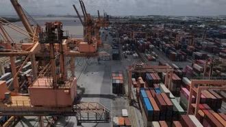 Xuất khẩu lập đỉnh tạo dư địa tăng trưởng mới