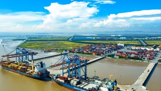 Thế đứng mới cho Việt Nam từ những mốc son kinh tế