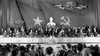 Đại hội IV: Hoàn thành sự nghiệp thống nhất Tổ quốc, đưa cả nước đi lên CNXH