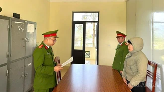 Khởi tố 1 bị can, xử phạt hành chính 9 đối tượng về hành vi đánh bạc