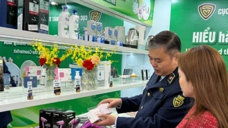 Trưng bày trên 500 sản phẩm giúp người tiêu dùng hiểu hàng thật, tránh hàng giả