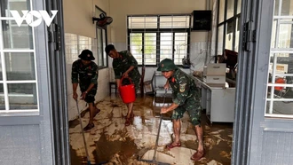 Quân đội hỗ trợ các bệnh viện ở Gia Lai ngay khi lũ rút