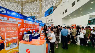 Sôi động khuyến mại tour du lịch, vé máy bay tại Hội chợ mùa Thu 2025