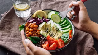 Cảnh báo rối loạn ăn uống ở tuổi học đường