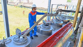 Sản xuất ethanol cho xăng E10: Nhà máy chuyển đổi nguyên liệu, hướng tới 125% công suất