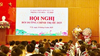 Xã Y Tý: Bồi dưỡng chính trị hè cho hơn 200 cán bộ quản lý và giáo viên