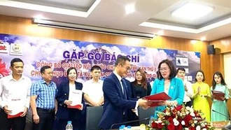 Giải leo núi chinh phục đỉnh Tà Xùa 2024 thưởng kim cương cho vận động viên