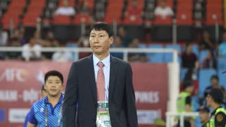 Tuyển Việt Nam: Chọn quân thế nào để thử sức với Nga và Thái Lan?