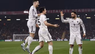 Sao MU được vinh danh trước khi Ngoại hạng Anh trở lại