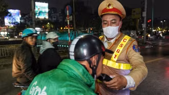 Hơn 2.000 lái xe vi phạm nồng độ cồn ngày đầu nghỉ Tết Dương lịch