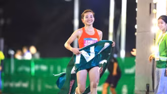 Kỷ lục gia Nguyễn Thị Oanh vô địch Giải Bán marathon Quốc tế Việt Nam