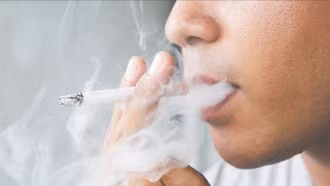 Hút thuốc làm gia tăng nguy cơ mắc các bệnh không lây nhiễm