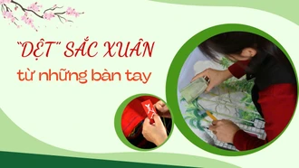 "Dệt” sắc xuân từ những bàn tay