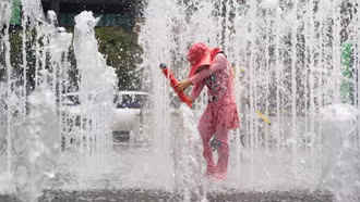 Nắng nóng kỷ lục hoành hành ở nhiều nước