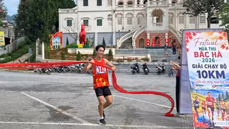 250 vận động viên tham gia Giải chạy bộ 10 km “Giữa sắc vàng mùa lúa chín” năm 2026 tại Bắc Hà