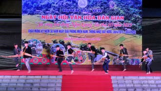 Khai mạc Ngày hội Văn hóa dân gian "Sắc vàng bên dòng Nặm Luông" năm 2025