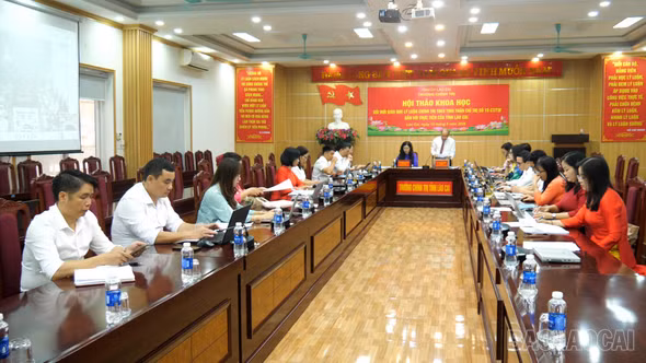 Hội thảo khoa học "Đổi mới giáo dục lý luận chính trị theo tinh thần Chỉ thị 10-CT/TW gắn với thực tiễn của tỉnh Lào Cai"