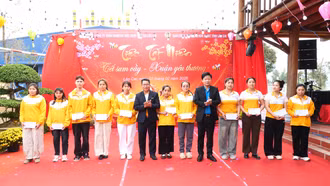 Mang Tết đến cho đoàn viên, người lao động