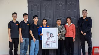 Những tấm hình ân tình